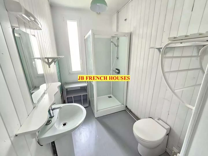 5 bed stone house for sale near Kerurien