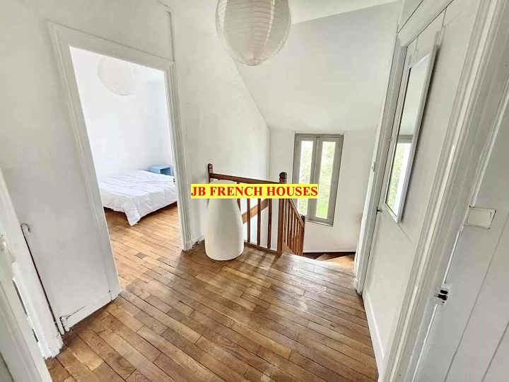5 bed stone house for sale near Kerurien