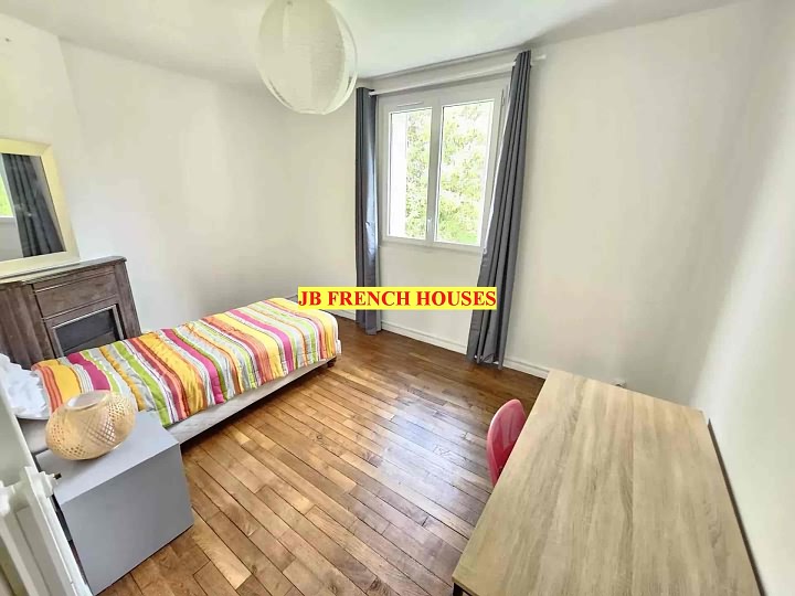 5 bed stone house for sale near Kerurien