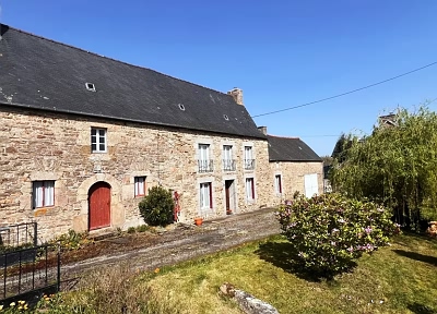 3 bed stone house for sale near Kerurien