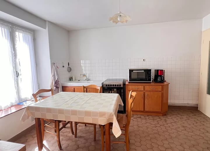 3 bed stone house for sale near Kerurien