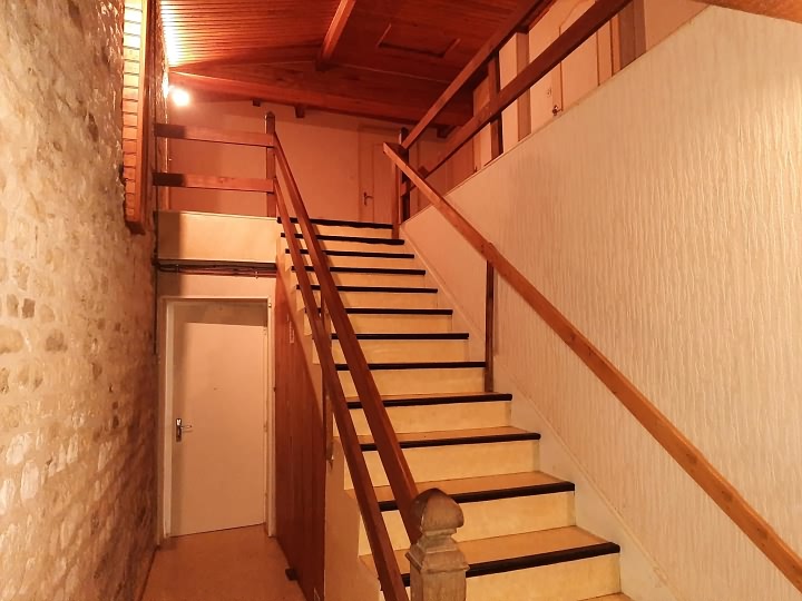 5 bed stone house for sale near Ardilleux