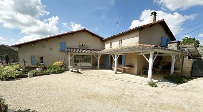 4 bed stone house for sale near Ardilleux