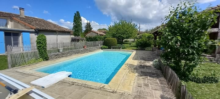 4 bed stone house for sale near Ardilleux