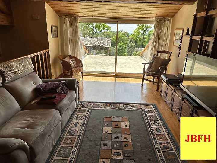 4 bed stone house for sale near Ardilleux