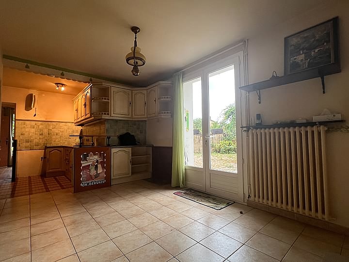 4 bed stone house for sale near Monas