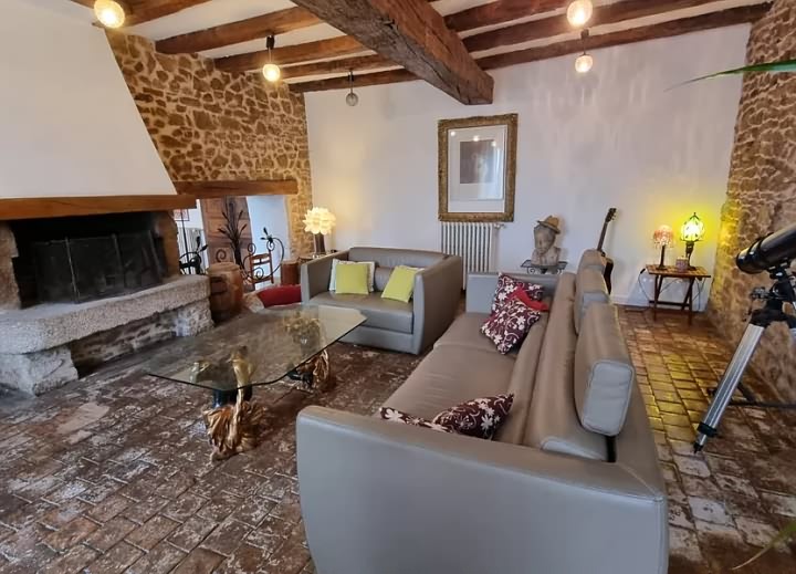 4 bed stone house for sale near Naillat