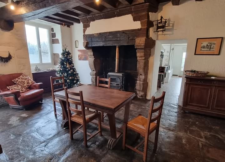 4 bed stone house for sale near Naillat