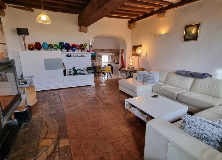 4 bed stone house for sale near Naillat