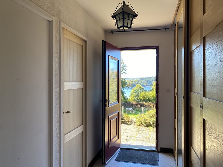 4 bed stone house for sale near Bujaleuf