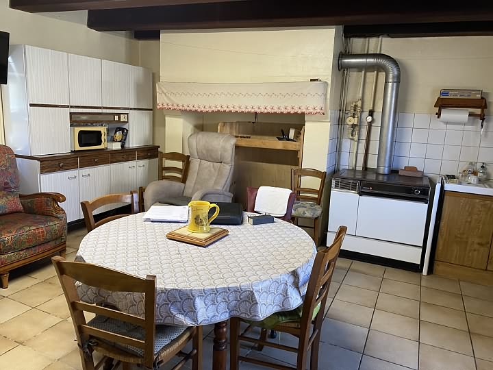 2 bed stone house for sale near Bujaleuf