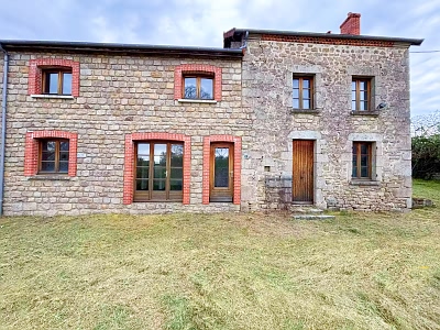 Stone house to renovate near Farges