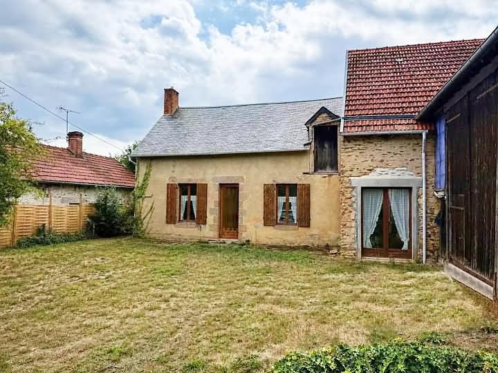 3 bed stone house for sale near Glénic