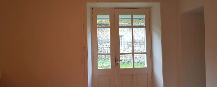 3 bed stone cottage for sale near Kerurien