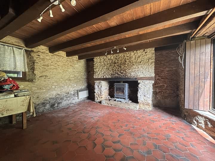 52 bed stone house for sale near Aubas