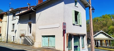 3 bed stone house for sale near Goulat