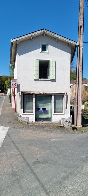 3 bed stone house for sale near Goulat