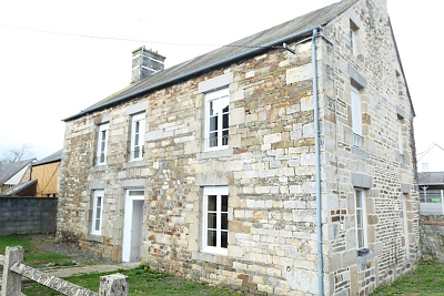 3 bed stone house for sale near Jarry