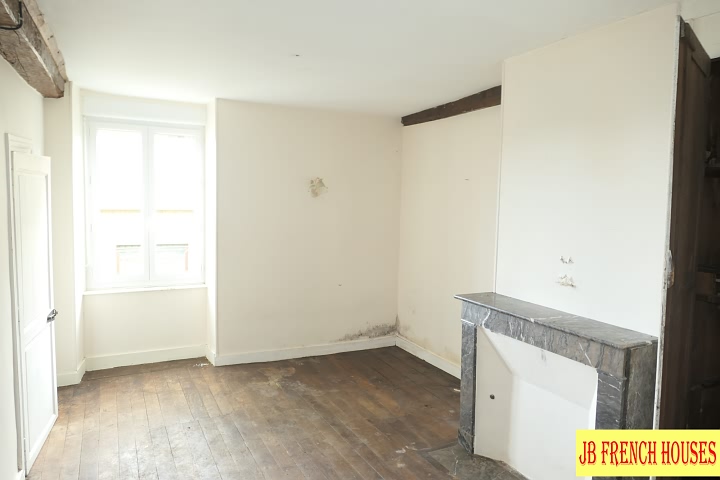 3 bed stone house for sale near Jarry