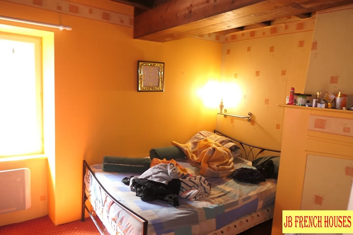 2 bed stone house for sale near Jarry