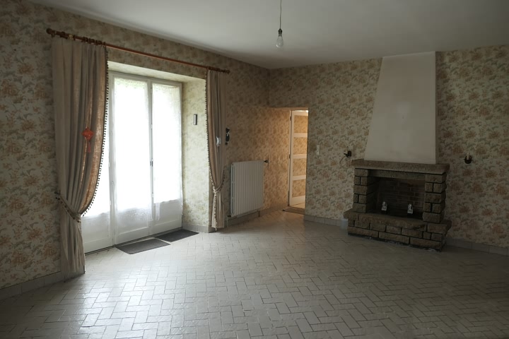 2 bed stone house for sale near Lapenty