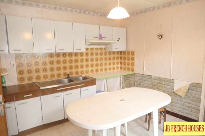2 bed stone house for sale near Lapenty