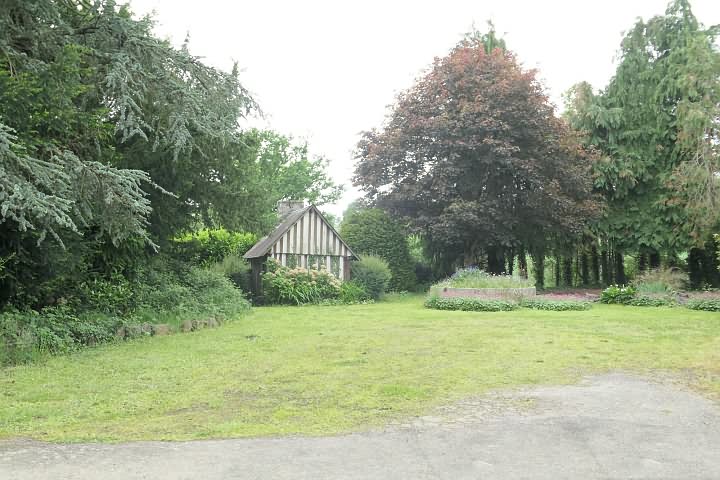 2 bed stone house for sale near Lapenty
