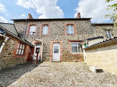 Stone house to renovate near Mantilly