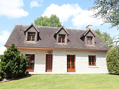 4 bed house for sale near Vengeons