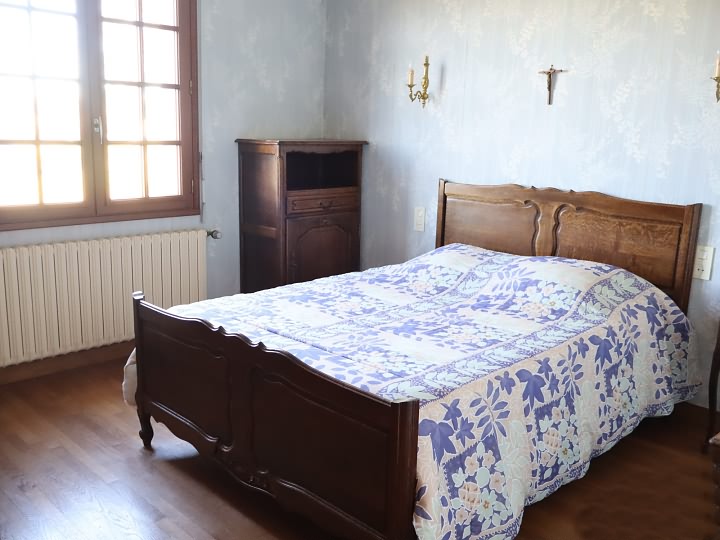 4 bed house for sale near Vengeons