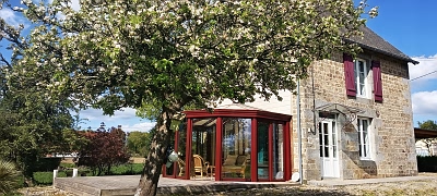 2 bed stone house for sale near Vengeons