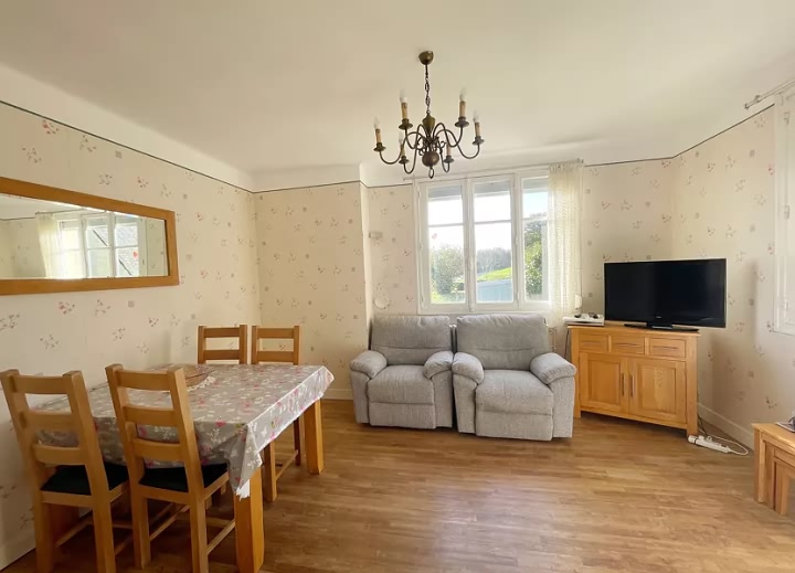 2 bed house for sale near Bonen