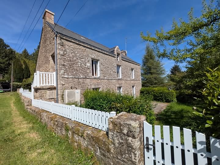 5 bed stone house for sale near BRITTANY CENTRE and BRITTANY CENTRE WEST