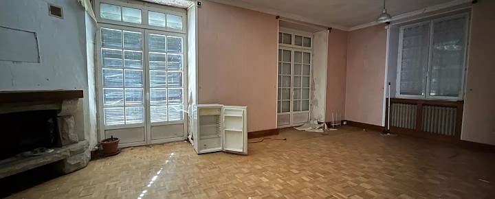 6 bed stone house for sale near Kergloff