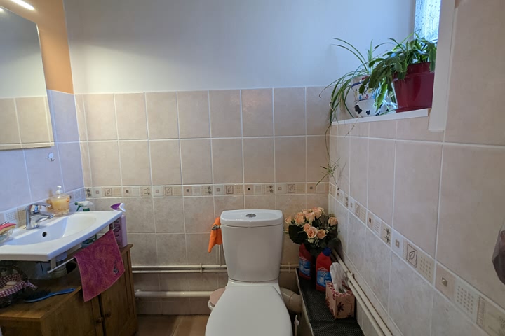 2 bed stone house for sale near Peer