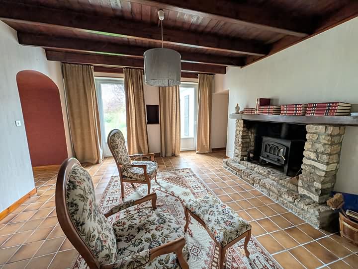 2 bed stone house for sale near Gentray