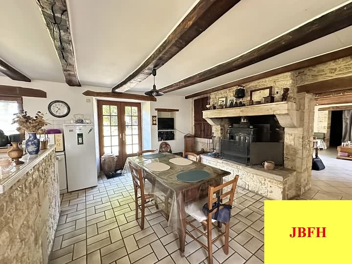 4 bed stone house for sale near Pliboux
