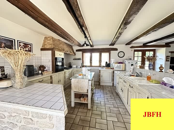 4 bed stone house for sale near Pliboux
