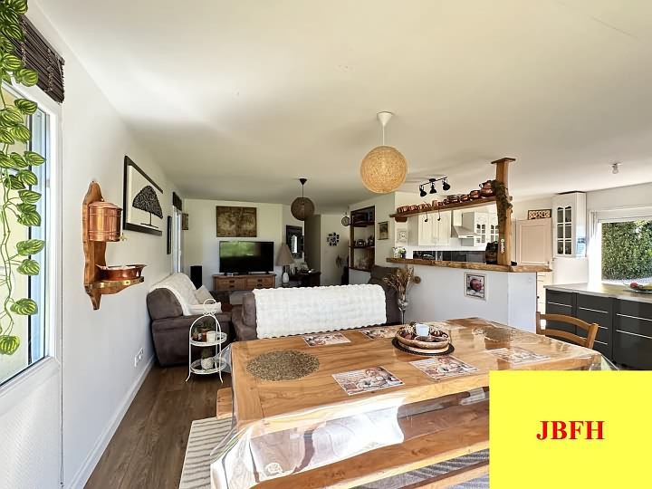 3 bed house for sale near Pliboux