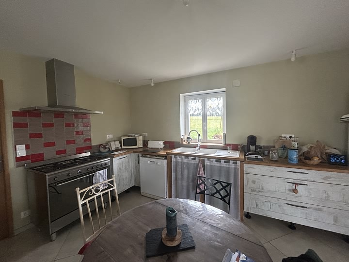 4 bed stone house for sale near Suaux
