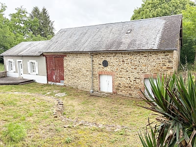 2 bed château for sale near Grand Bueix