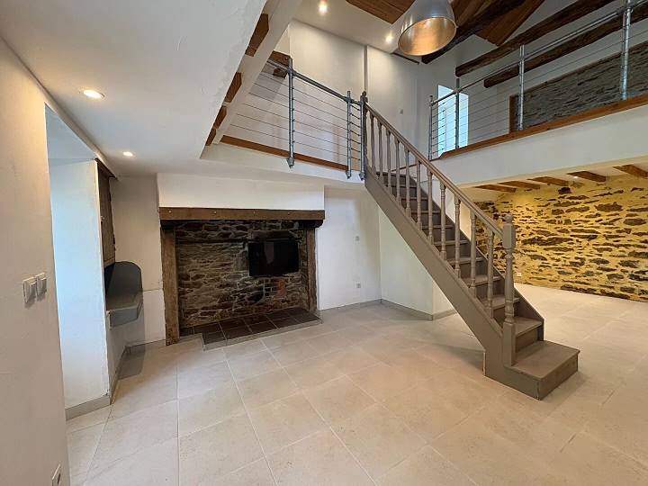 2 bed château for sale near Grand Bueix