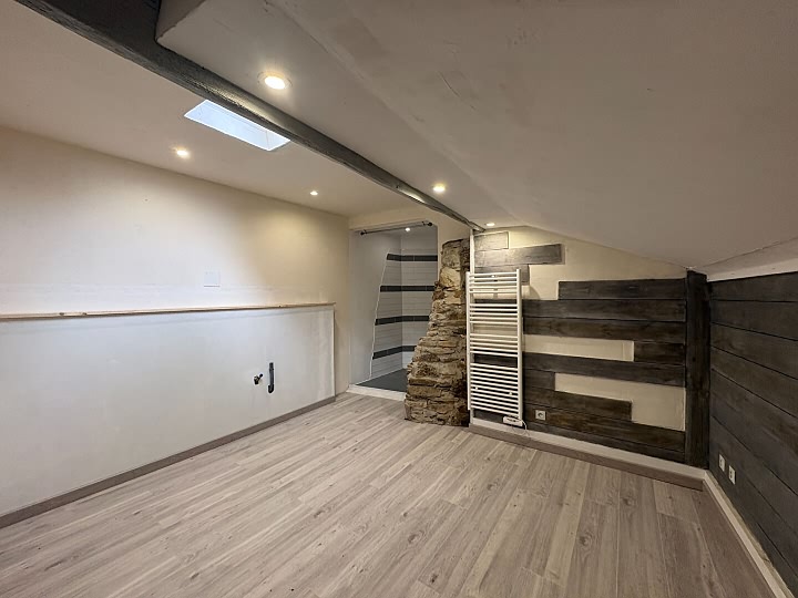 2 bed château for sale near Grand Bueix