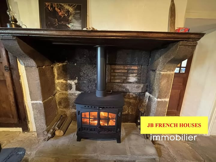 2 bed stone house for sale near Farges