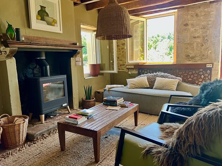 4 bed stone house for sale near Jartaud