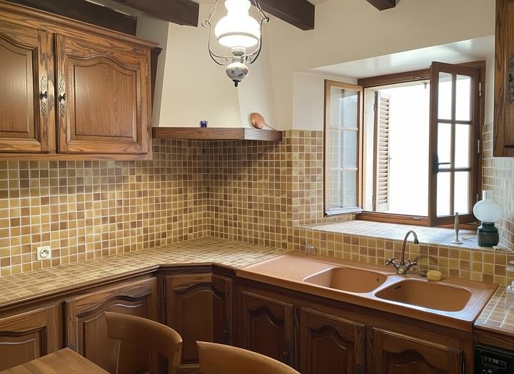 2 bed stone house for sale near Viam